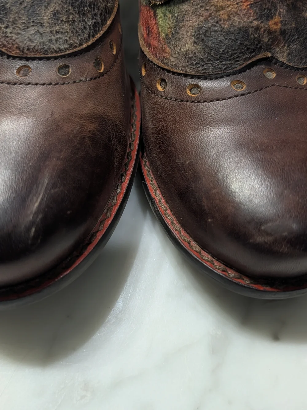 Women's Brown Leather Lace-Up Heeled Oxford with Rust Accent